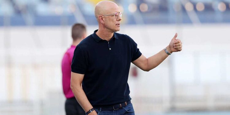 Παναιτωλικός: Κοντά στην έξοδο ο Αναστασίου – Υποψήφιος αντικαταστάτης του ο Βόκολος