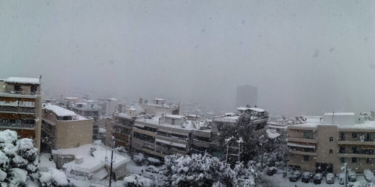 Καιρός – Καλλιάνος: Χιόνια στην Αττική ή μόνο τσουχτερό κρύο – «Διχάζουν» οι μετεωρολογικές προγνώσεις