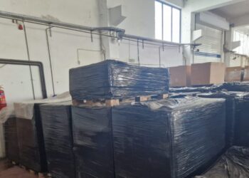 Μεγάλη επιχείρηση της ΕΛΑΣ για κύκλωμα λαθραίων τσιγάρων: Συλλήψεις σε Αττική και Βοιωτία