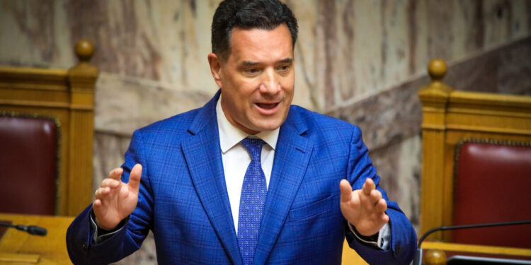 Ξέσπασμα Γεωργιάδη κατά Ανδρουλάκη για την υπόθεση Παναγόπουλου: «Αν τον θεωρούσε κλέφτη γιατί τον στήριζε»