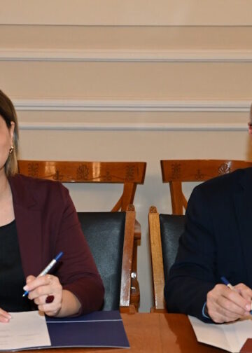 Η AEGEAN και το Οικονομικό Πανεπιστήμιο Αθηνών υπογράφουν Μνημόνιο Συνεργασίας