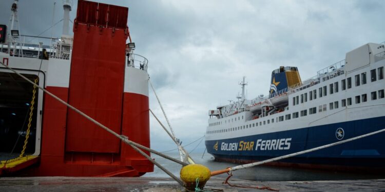 Απαγορευτικό απόπλου σε Πειραιά, Ραφήνα και Λαύριο – Σε ποια λιμάνια είναι δεμένα τα πλοία