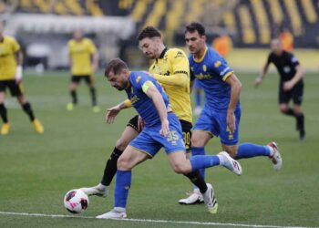 Παναιτωλικός: Με Γκράναθ, Γκαρθία και Μλάντεν η ενδεκάδα με Άρη – Βασικός φορ ο Χότζα