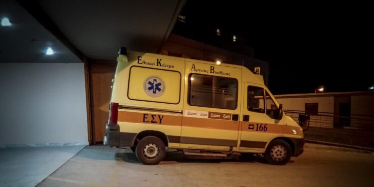 Άγιοι Θεόδωροι: Νεκρός άνδρας στην εθνική οδό – Το αυτοκίνητό του βρέθηκε πάνω σε γέφυρα