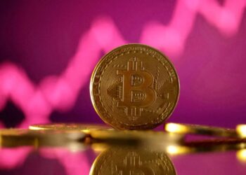 Αντιδρά το Bitcoin μετά την κατάρρευση μέχρι τα 60.000 δολάρια 