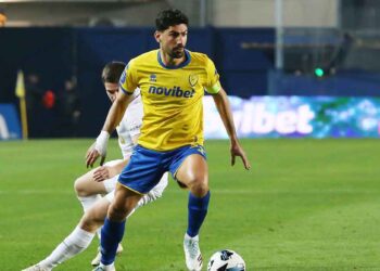 Παναιτωλικός: Με Ολυμπιακό εκτίει ο Μπουχαλάκης – Εκτός και ο Μανρίκε