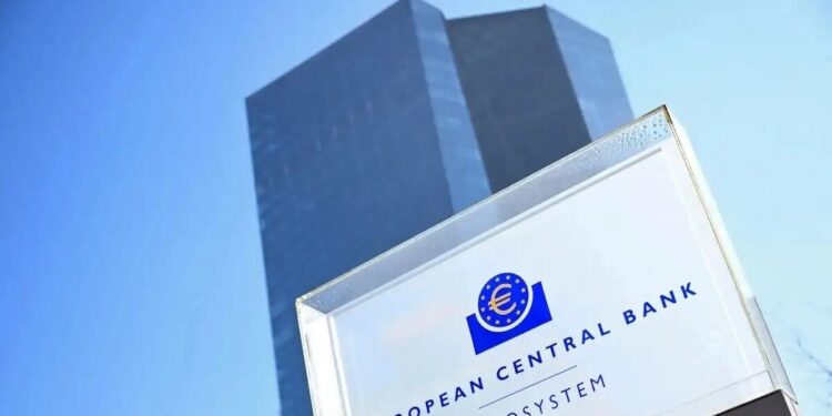 Η ΕΚΤ διατήρησε αμετάβλητα τα επιτόκια στο 2% για 5η φορά
