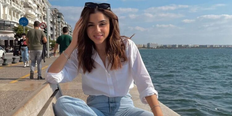 Έμμα Καρυωτάκη: Αγανάκτηση από την μητέρα της για τις καθυστερήσεις στις δίκες – «Αντί να απονεμηθεί δικαιοσύνη, ταλαιπωρούμαστε»