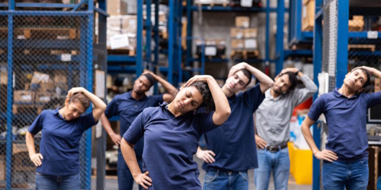 Η «φάση μέλιτος» της υιοθέτησης της Τεχνητής Νοημοσύνης έχει παρέλθει, έπονται κίνδυνοι για το ανθρώπινο δυναμικό