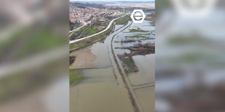 Έβρος: Σε «Red Code» από τις πλημμύρες – Καλύφθηκαν 150.000 στρέμματα γης, κρίσιμες οι επόμενες 36 ώρες