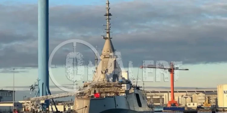 Πολεμικό Ναυτικό: Περιορίστηκε μικρής έκτασης φωτιά που ξέσπασε στην ελληνική φρεγάτα «Νέαρχος» – Αναφορές για υλικές ζημιές