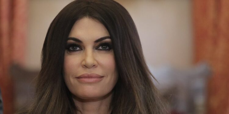 Η Κίμπερλι Γκιλφόιλ «έβγαλε» είδηση: Γνωρίζω ότι ο Ντόναλντ Τραμπ θα έρθει στην Ελλάδα – Υπέροχη Πρώτη Κυρία η Μελάνια