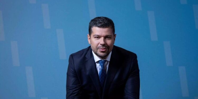 Πρώτο βήμα για μονάδα φυσικού αερίου στη Ρουμανία από τη ΔΕΗ