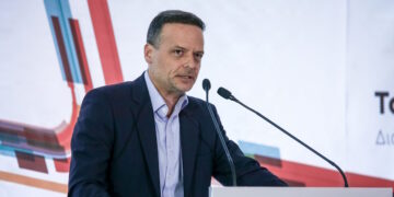 Δεν έχει τέλος η φαγωμάρα στο ΠΑΣΟΚ: Νέες αιχμές Χάρη Δούκα σε εκδήλωση με υποστηρικτές του από όλη την Ελλάδα