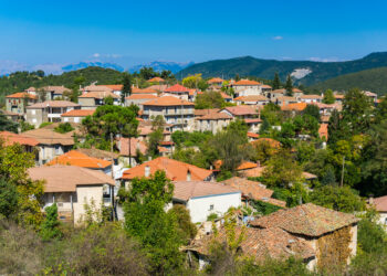 ΕΤΑΔ: Ηλεκτρονικός διαγωνισμός για την αξιοποίηση του «Ξενία Βυτίνας»