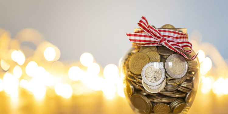 Οι δισεκατομμυριούχοι αυξάνουν τις φιλανθρωπίες λόγω των φορολογικών κινήτρων Τραμπ