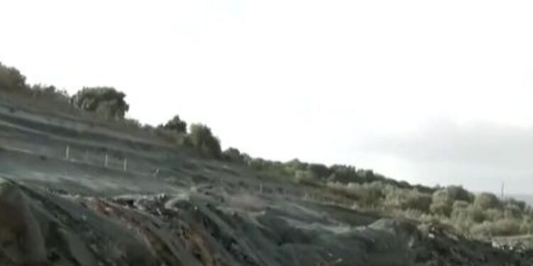 Αιτωλοακαρνανία: Κλειστή παραμένει η Ιόνια Οδός λόγω κατολίσθησης – Μεγαλώνει το ρήγμα