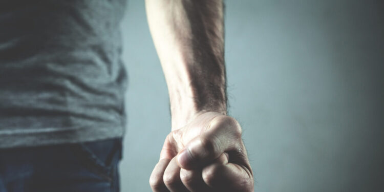 Κολωνάκι: Πυγμάχος πορτιέρης χτύπησε άγρια και συνέθλιψε το κρανίο επιχειρηματία – Μπήκε φυλακή μετά από 14 χρόνια