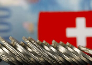 Δάνεια σε ελβετικό φράγκο: Τι «κούρεμα» προβλέπει η ρύθμιση και οι επιπτώσεις για τους δανειολήπτες που δεν την τηρήσουν