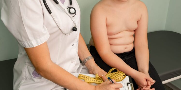 «Προλαμβάνω»: Αισιόδοξα τα αποτελέσματα για τη μάχη κατά της παιδικής παχυσαρκίας – Ξεκίνησαν δωρεάν εξετάσεις για τους νεφρούς