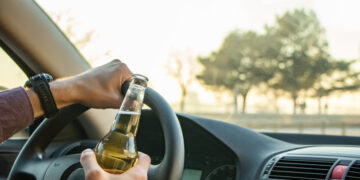 Μηχανήματα αλκοτέστ στα νυχτερινά κέντρα για την αποφυγή πρόστιμων: Οι νέες VIP υπηρεσίες που επιστράτευσαν οι επιχειρήσεις