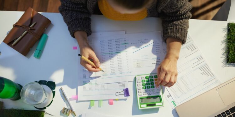 ΦΠΑ, τέλη κυκλοφορίας, ασφαλιστική ικανότητα και φορολογικές δηλώσεις – Ποιες είναι οι σημαντικές προθεσμίες του Φεβρουαρίου 2026