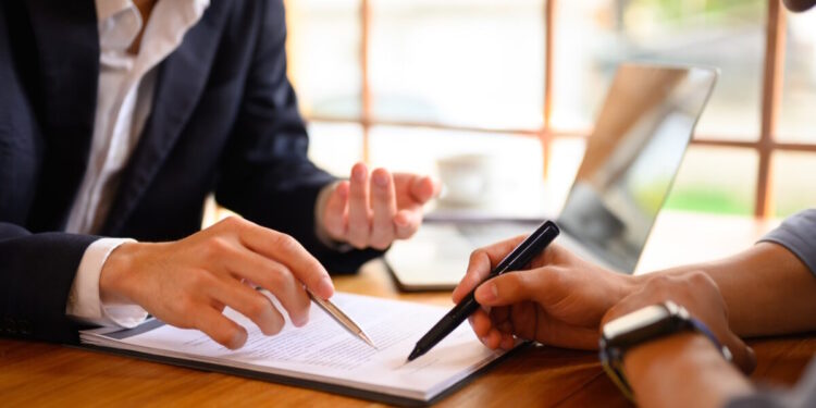 Υπεγράφη η σύμβαση ανακαίνισης της Φοιτητικής Εστίας Αθηνών ύψους 18,6 εκατ. ευρώ