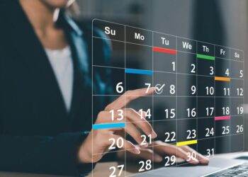 Όλες οι αργίες του 2026: Πότε πέφτουν Απόκριες, Τσικνοπέμπτη και Πάσχα