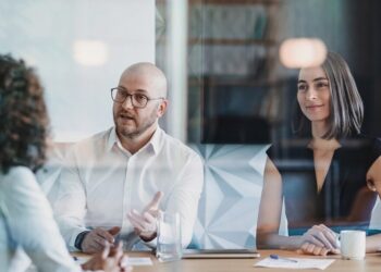 ΕΣΕΕ προς κυβέρνηση: Ανάγκη για δικαιότερους όρους συμμετοχής στην αγορά για τις μικρομεσαίες επιχειρήσεις