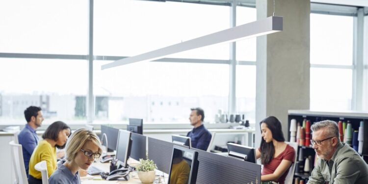 Έρχεται νομοσχέδιο για την απλούστευση διαδικασιών για τις επιχειρήσεις