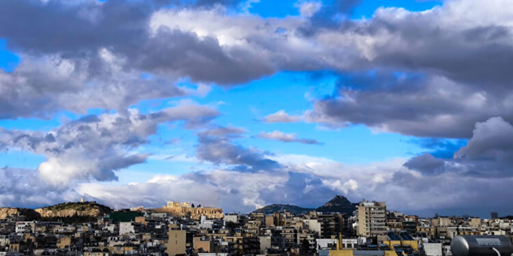 Καιρός σήμερα: Ηλιοφάνεια με λίγη συννεφιά στο μεγαλύτερο μέρος της χώρας – Βροχές σε Μακεδονία, Θράκη και Αιγαίο