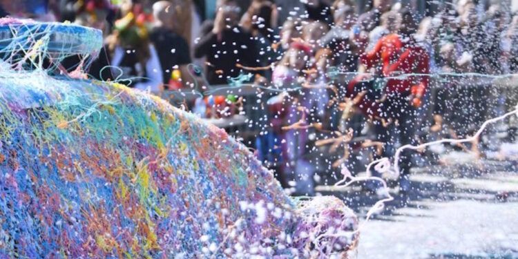 Κρήτη: Έγκαυμα στα μάτια από αφρούς για 15χρονη στο καρναβάλι της Κισσάμου – «Αφόρητοι οι πόνοι»