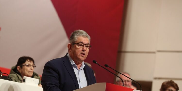 Ο Δημήτρης Κουτσούμπας επανεκλέχθηκε ομόφωνα Γενικός Γραμματέας του ΚΚΕ