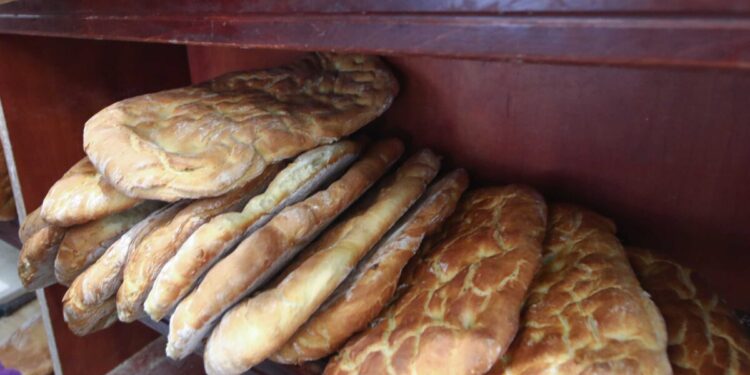 Λαγάνα: Γιατί την τρώμε κάθε Καθαρά Δευτέρα και τι συμβολίζει – Η πιο εύκολη και νόστιμη συνταγή