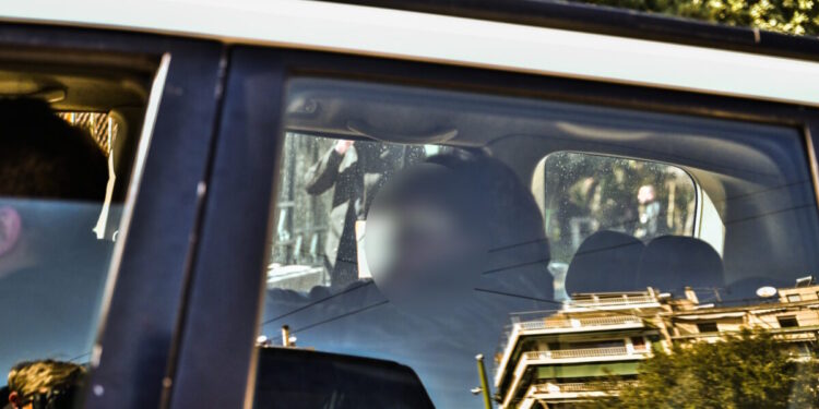 Κηφισιά: Στο Αυτόφωρο για επικίνδυνη οδήγηση και απείθεια ο γνωστός μάνατζερ μετά την καταδίωξη