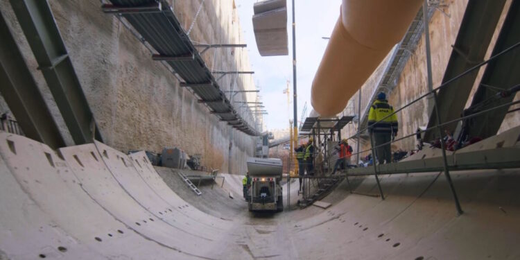 Μετρό: Φτάνει στον Ευαγγελισμό ο μετροπόντικας – Έτοιμο το 65% της σήραγγας για τη Γραμμή 4
