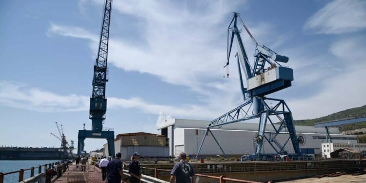 Ολοκληρώθηκε η διαδικασία ένταξης 150 πρώην εργαζομένων των Ναυπηγείων Ελευσίνας μέσω ειδικού προγράμματος απασχόλησης