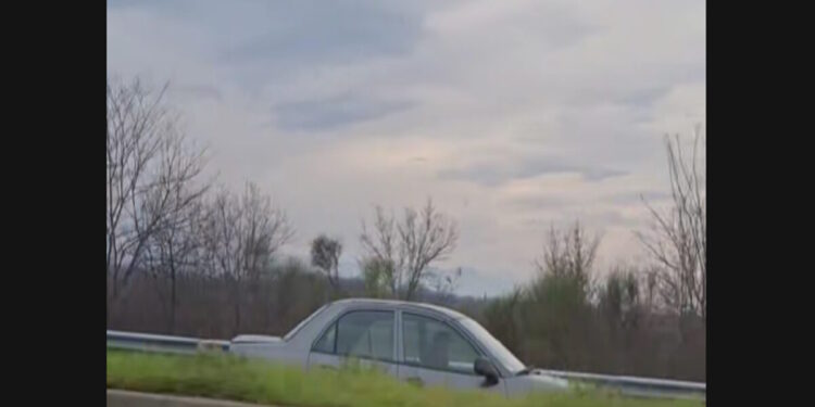 Βίντεο με 89χρονο οδηγό να πηγαίνει ανάποδα για 10 ολόκληρα χιλιόμετρα στην Εγνατία