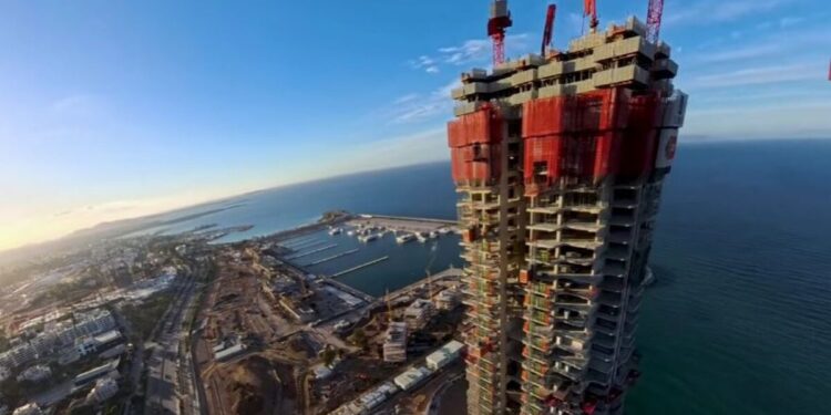 Riviera Tower: Ψήλωσε κι άλλο ο ουρανοξύστης – Αντίστροφη μέτρηση για την ολοκλήρωση, 10 όροφοι απομένουν
