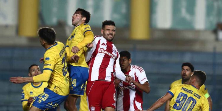 Παναιτωλικός: Χωρίς Μαυρία και Σατσιά εκτός των άλλων η αποστολή με Ολυμπιακό