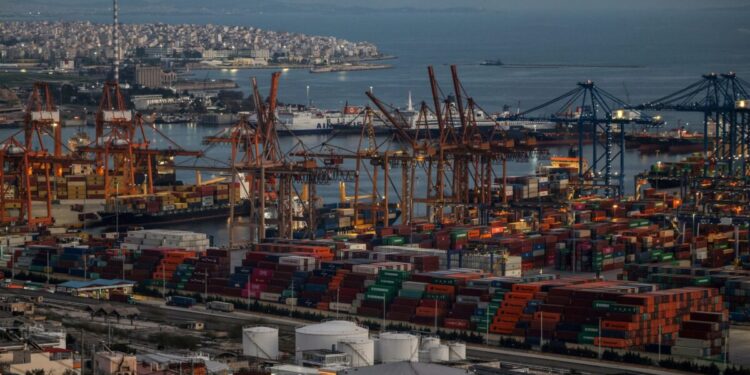 Υπόθεση κατασκοπείας: Κινδυνεύουν οι κινεζικές επενδύσεις στην Ελλάδα;