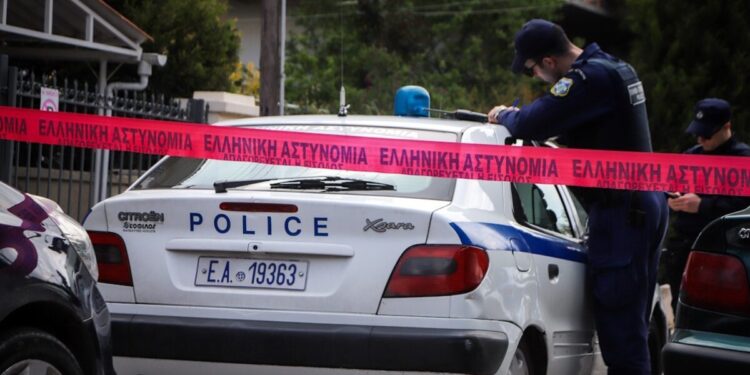 Μέγαρα: Συνελήφθη 21χρονος για ληστεία και απόπειρα ανθρωποκτονίας σε βάρος ηλικιωμένου που συνέβη το 2025