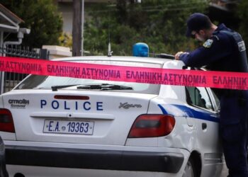 Μέγαρα: Συνελήφθη 21χρονος για ληστεία και απόπειρα ανθρωποκτονίας σε βάρος ηλικιωμένου το 2025
