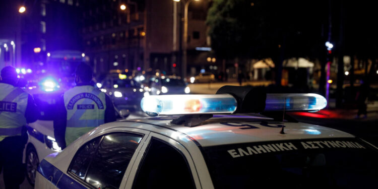 Πατησίων: Επίθεση κουκουλοφόρων σε επιχείρηση και 3 τράπεζες – 4 προσαγωγές