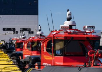 Τα 5 υπερσύγχρονα ταχύπλοα που μπαίνουν στο δυναμικό της Πυροσβεστικής: «Αποκτά παρουσία και στη θάλασσα»