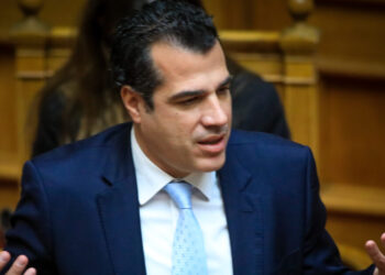 Θάνος Πλεύρης για Ζωή Κωνσταντοπούλου: Διαβάζω για τον Ολυμπιακό όποτε μου κάνει επίθεση για να ηρεμώ