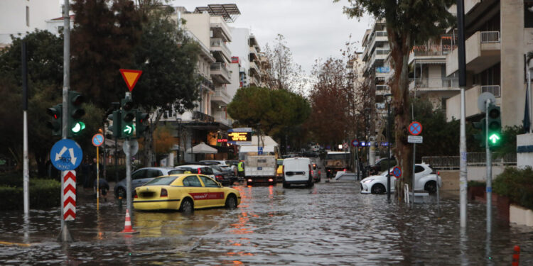Κακοκαιρία: Καμπανάκι Καλλιάνου για την Αττική – «Μην σας ξεγελά ο ήλιος, το απόγευμα ξεκινά νέος κύκλος με καταιγίδες»