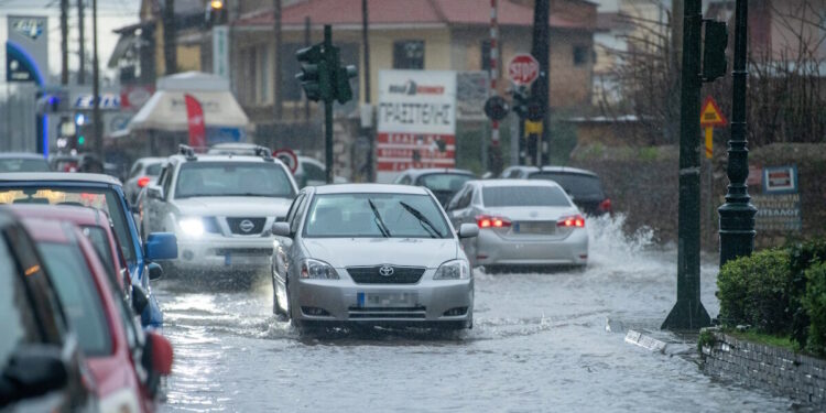 Καιρός: Σερί βροχοπτώσεων με «εμμονικές» βροχές σε Ήπειρο, Ιόνιο, Πελοπόννησο, Δωδεκάνησα και Κρήτη – Τι ισχύει για την Αττική