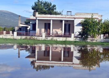 Καιρός – Κολυδάς: Συνεχείς βροχές το επόμενο 10ήμερο σε δυτική Ελλάδα και ανατολικό Αιγαίο, κίνδυνος για πλημμύρες