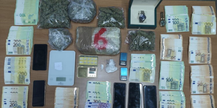 Ρόδος: Στη φυλακή δύο από τους πέντε κατηγορούμενους για την υπόθεση διακίνησης 7 κιλών κοκαΐνης